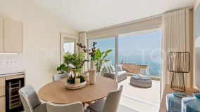 Villa en primera línea de playa en venta en Estepona, Costa del Sol