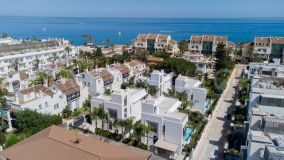For sale Rio Verde Playa villa with 4 bedrooms