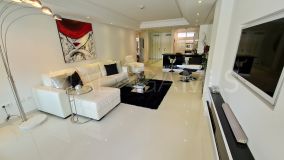 Apartamento en venta en Marina Mariola, Marbella Golden Mile