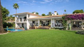 Villa for sale in Paraiso Alto, Benahavis