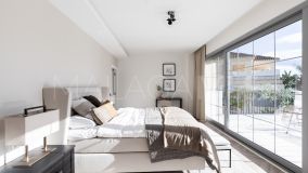 Villa for sale in Los Arqueros, Benahavis