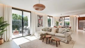 Villa zu verkaufen in Nueva Andalucia, Marbella