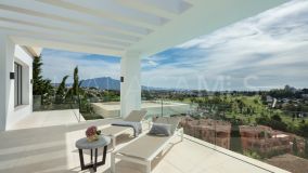 Villa for sale in El Paraiso, Estepona East