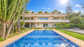 Villa for sale in Rio Real, Marbella Öst