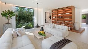 Villa for sale in Nueva Andalucia, Marbella