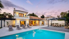 Villa for sale in San Pedro de Alcantara
