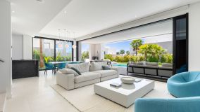 Villa zu verkaufen in Marbella Ost