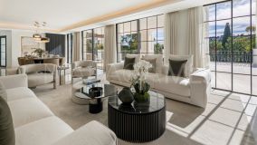 Villa for sale in Nueva Andalucia, Marbella