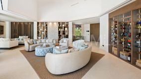 Villa en venta en El Herrojo, Benahavis