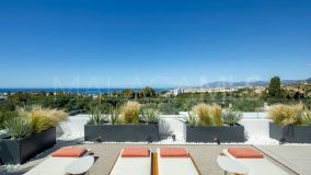 Villa for sale in Rio Real, Marbella Est