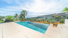 Villa for sale in Benahavis