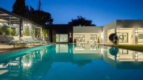 Villa for sale in Nueva Andalucia, Marbella