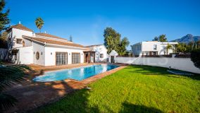 Villa for sale in Nueva Andalucia, Marbella