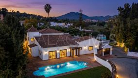 Villa for sale in Nueva Andalucia, Marbella