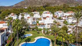 Radhus for sale in Marbella Golden Mile