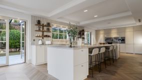 Villa for sale in Nueva Andalucia, Marbella