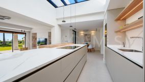 Villa en venta en El Rosario, Marbella Este