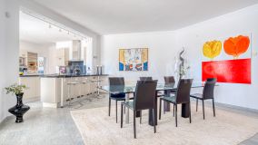 Villa for sale in Hacienda las Chapas, Marbella Öst