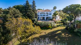 Villa for sale in El Rosario, Marbella East