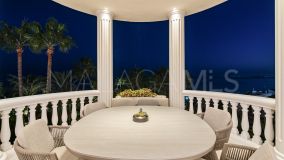 Apartment for sale in Estepona East