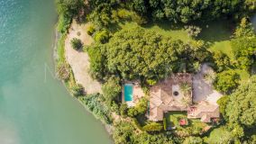 Villa for sale in Benahavis