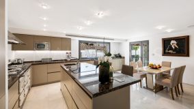 Villa zu verkaufen in Nueva Andalucia, Marbella