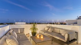 Town House for sale in Altos del Rodeo, Nueva Andalucia