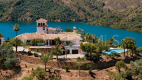 Villa en venta en Istan