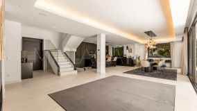 Villa en venta en Los Olivos, Nueva Andalucia