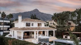 Villa for sale in Nueva Andalucia, Marbella