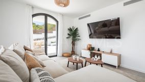 Villa en venta en El Madroñal, Benahavis