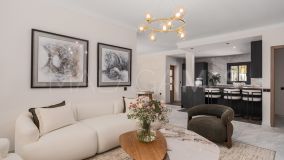 Villa for sale in Altos del Rodeo, Nueva Andalucia