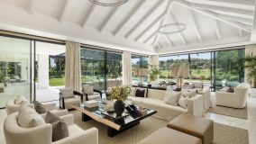 Villa for sale in Las Brisas, Nueva Andalucia