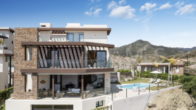 Villa for sale in La Alqueria, Benahavis