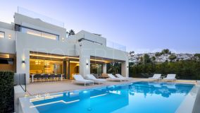 Architectural masterpiece villa for sale in Nueva Andalucia