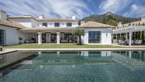 Villa in Cascada de Camojan for sale