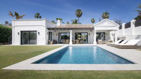 Villa zu verkaufen in Los Naranjos, Nueva Andalucia