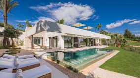 Frontline Golf Luxury Villa opportunity for Sale in Los Naranjos Golf Club, Nueva Andalucia