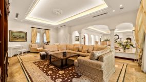Villa for sale in Guadalmina Baja, San Pedro de Alcantara