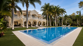 Villa for sale in Guadalmina Baja, San Pedro de Alcantara