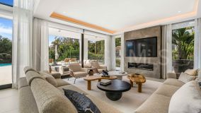 Villa for sale in Altos de Puente Romano, Marbella Golden Mile