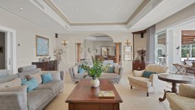 Villa for sale in Nueva Andalucia, Marbella