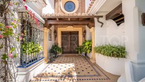 For sale villa in Bahia de Marbella with 7 bedrooms