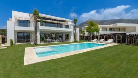For sale villa with 5 bedrooms in Lomas del Virrey