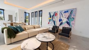 Villa for sale in Monte Biarritz, Estepona Öst