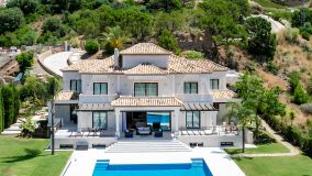 Villa for sale in Monte Mayor, Benahavis