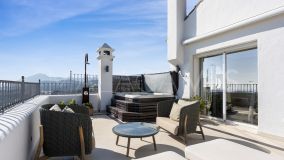 Zweistöckiges Penthouse zu verkaufen in La Heredia, Benahavis