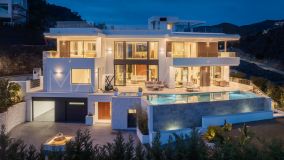 Villa for sale in Lomas de La Quinta, Benahavis