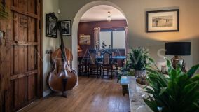 Villa en venta en Forest Hills, Altos de Estepona