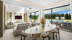 Villa zu verkaufen in Los Monteros Playa, Marbella Ost